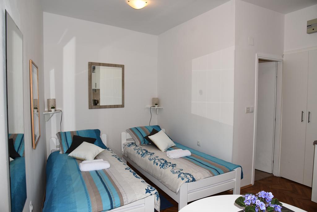 Downtown Korina Apartment